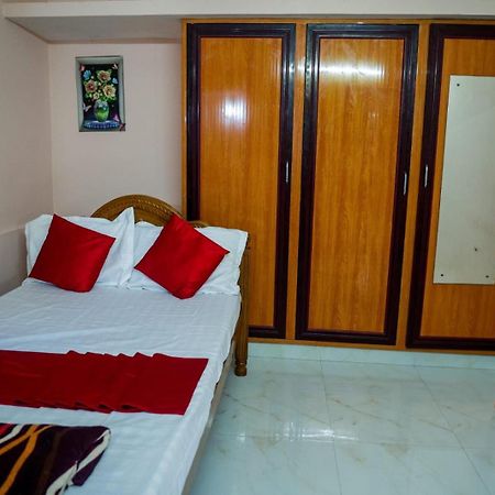Appartement Garuda Grand à Tirupati Extérieur photo